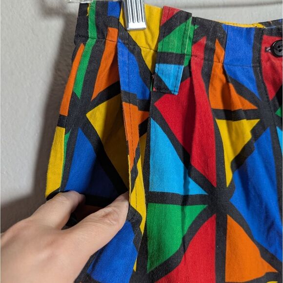 Un Deux Trois Colorful Geometric High Waist Shorts - Picture 3 of 5